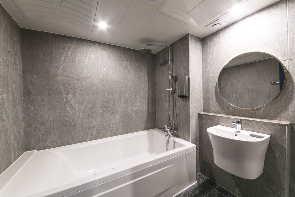 Superior Suite Room | Individually decorated, individually furnished, free WiFi, bed sheets