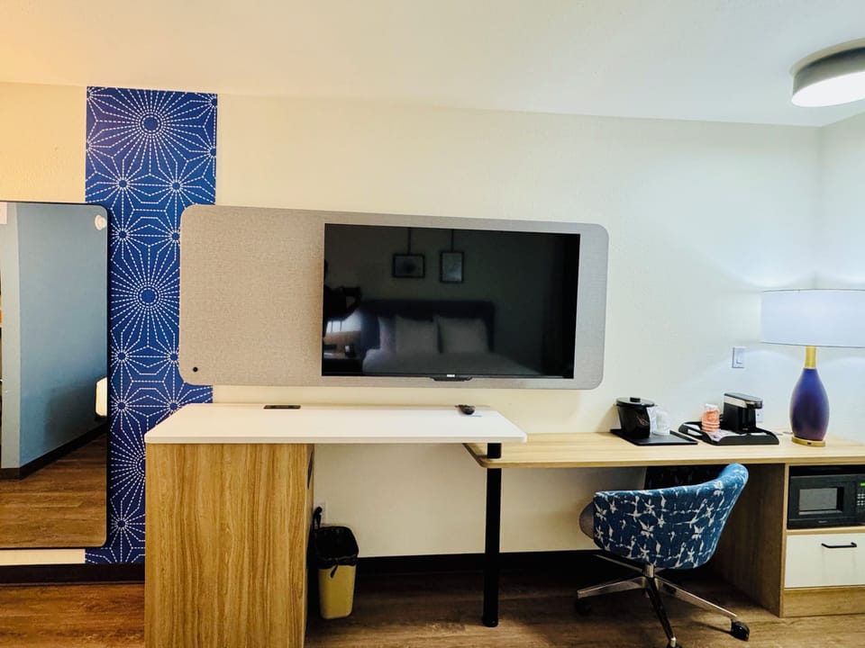 Desk, iron/ironing board, free WiFi, bed sheets