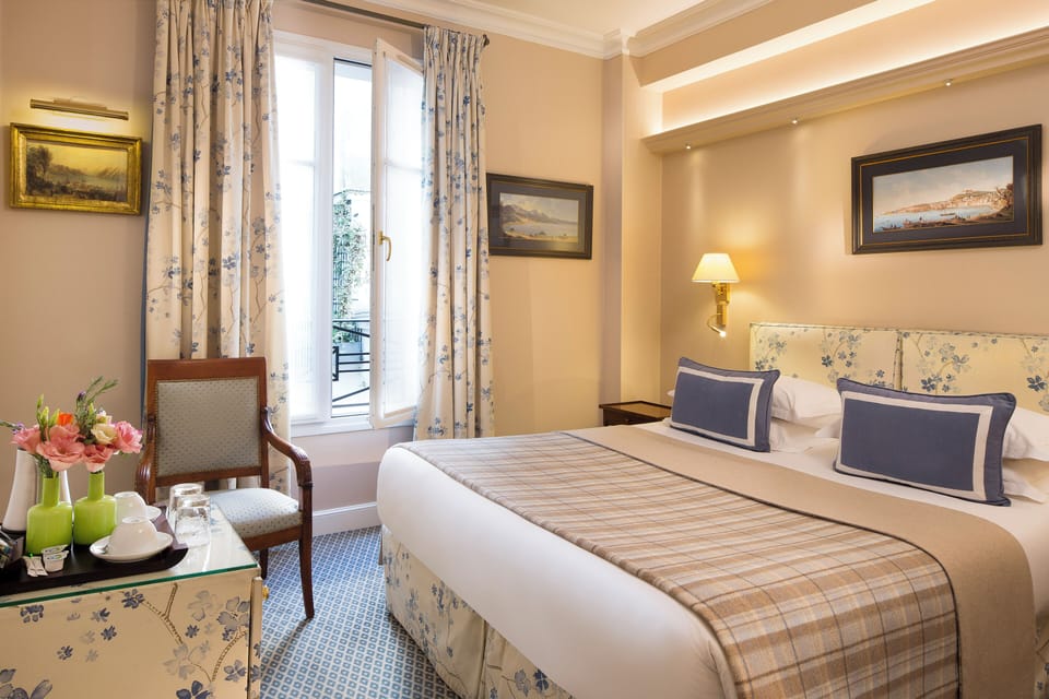 Chambres communicantes | View from room