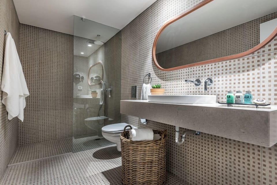 Royal Suite Balcony | Bathroom | Hair dryer, towels