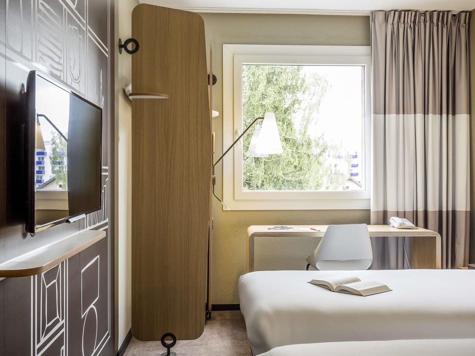 Standard Room, 2 Twin Beds | Premium bedding, desk, blackout drapes, soundproofing