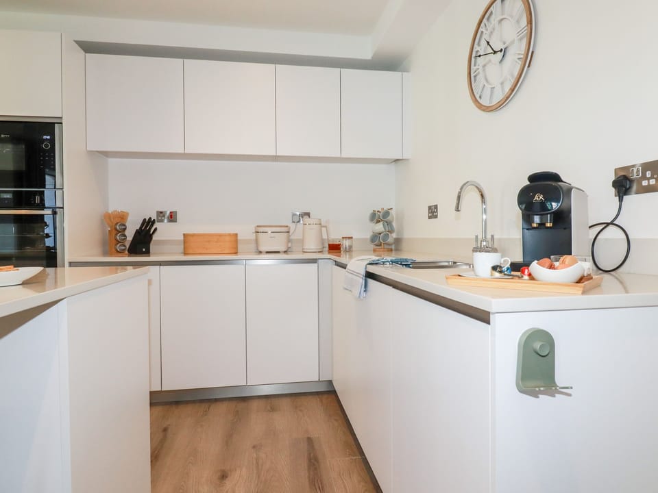 Fridge, dishwasher, electric kettle, toaster
