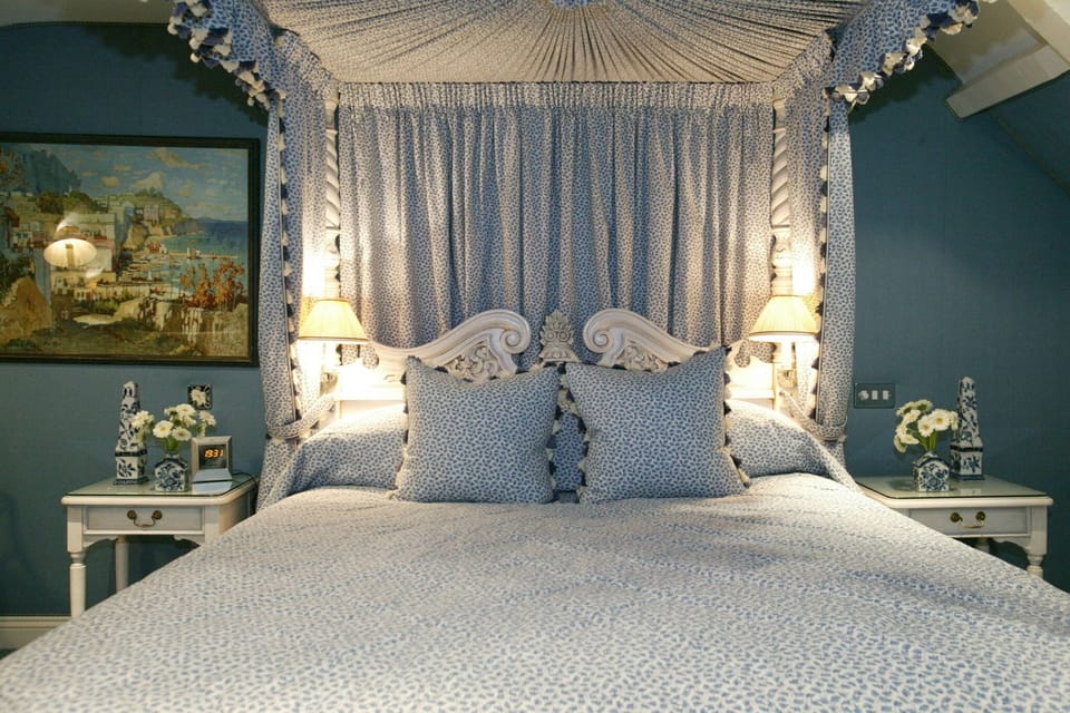 Suite (Duplex Cottage ) | Egyptian cotton sheets, hypo-allergenic bedding available, in-room safe