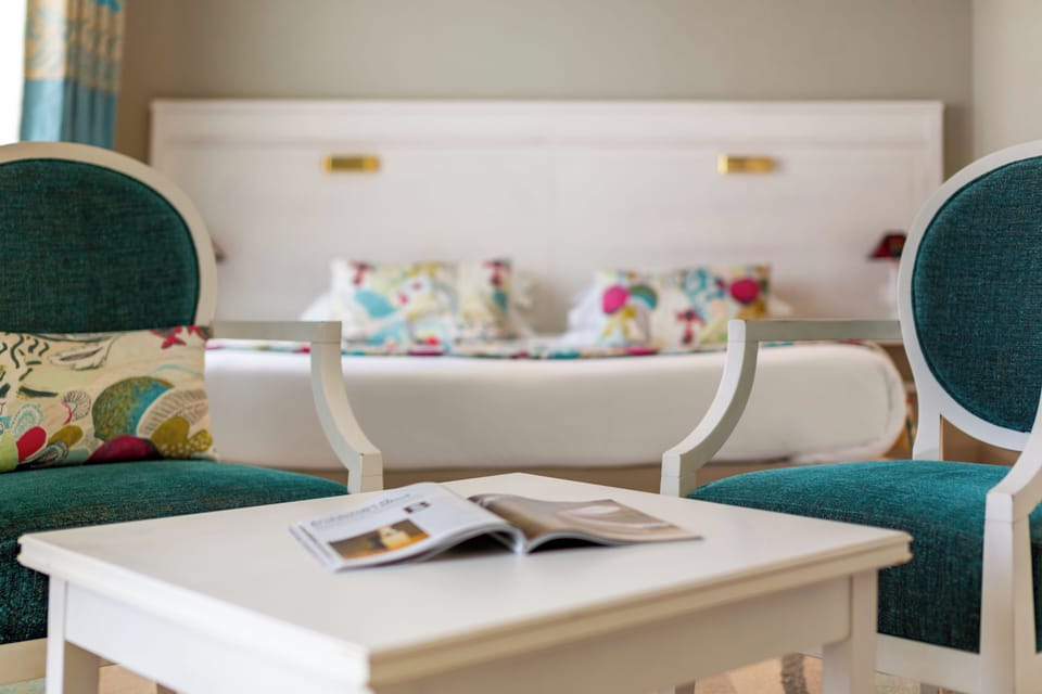 Superior Double Room, Garden View | Premium bedding, minibar, in-room safe, individually decorated