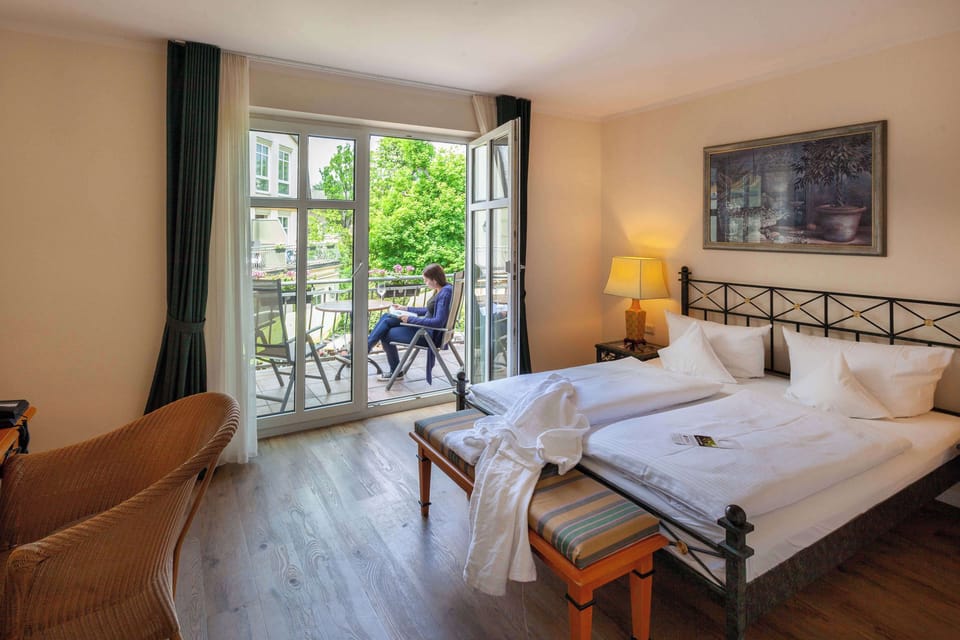 Comfort Room, 1 Double Bed, Balcony (Comfort Plus) | Premium bedding, in-room safe, desk, laptop workspace