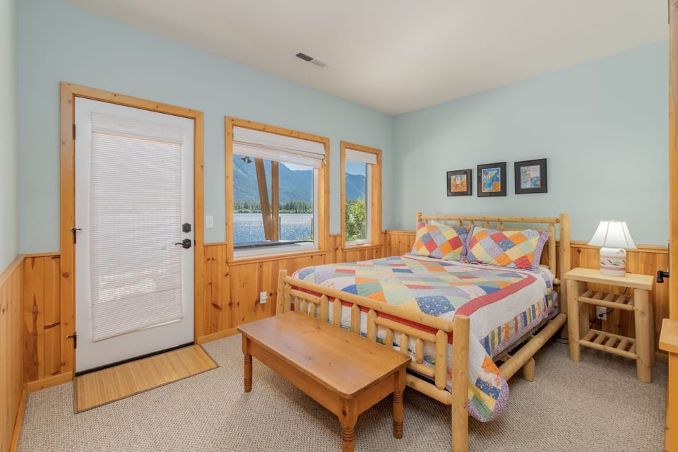Cottage, 3 Bedrooms | 3 bedrooms, iron/ironing board, free WiFi