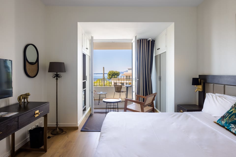 Superior Double Room, Balcony, Sea View | Minibar, in-room safe, free WiFi