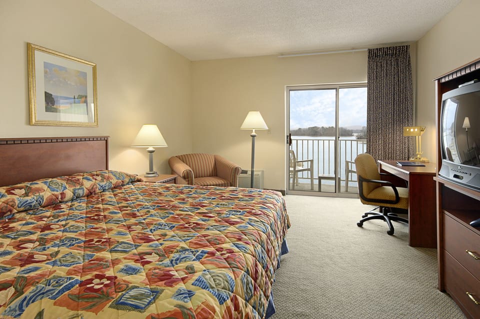 Desk, iron/ironing board, free cribs/infant beds, free WiFi