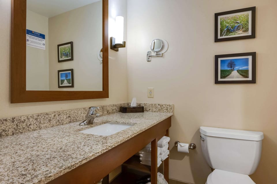 2 Queen Beds, Suite, Nonsmoking, Upper Floor | Premium bedding, laptop workspace, blackout drapes, soundproofing