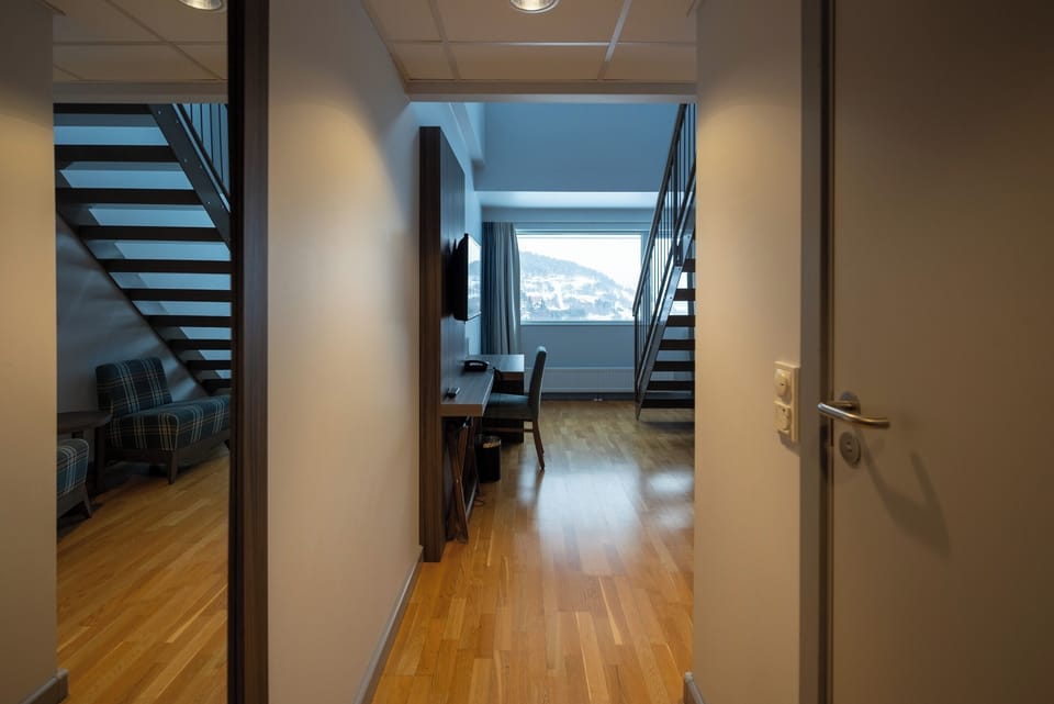 Superior double room with loft | Desk, soundproofing, WiFi (free), bed sheets