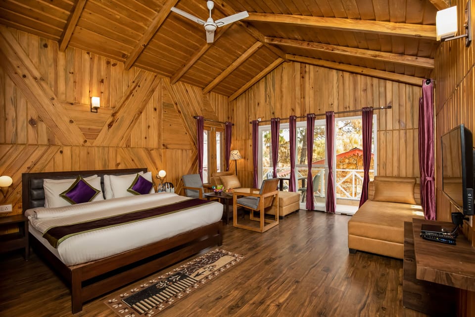 Family Room | Egyptian cotton sheets, premium bedding, down comforters