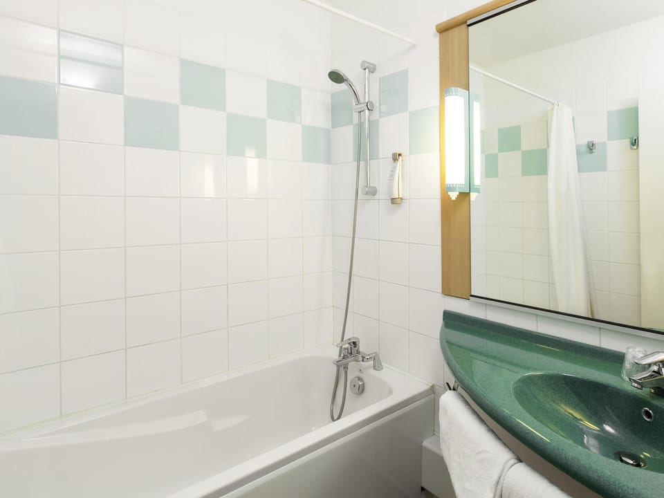 Standard Room, Multiple Beds | In-room safe, desk, blackout drapes, soundproofing