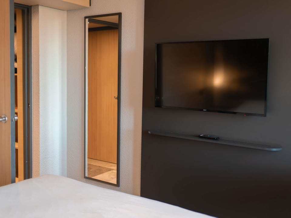 Standard Double Room, 1 Double Bed with Sofa bed | In-room safe, desk, laptop workspace, blackout drapes