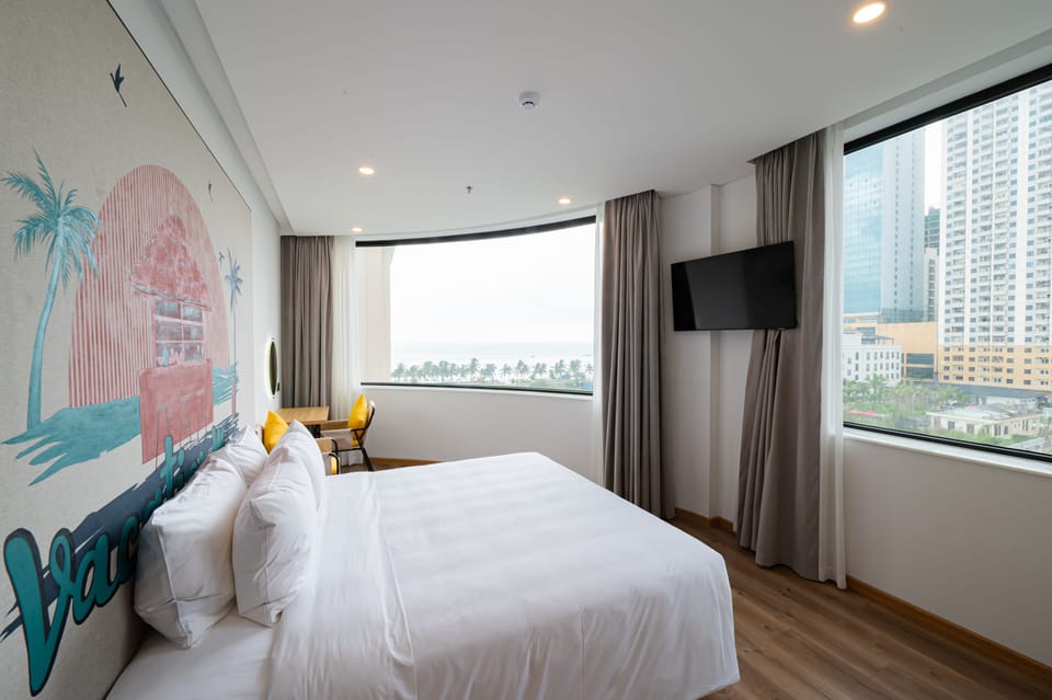 Panoramic Double Room, Sea View | Hypo-allergenic bedding available, down comforters, in-room safe, desk