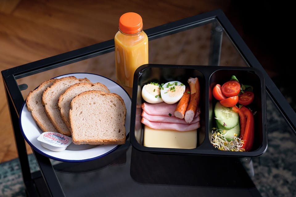 Daily cooked-to-order breakfast for a fee