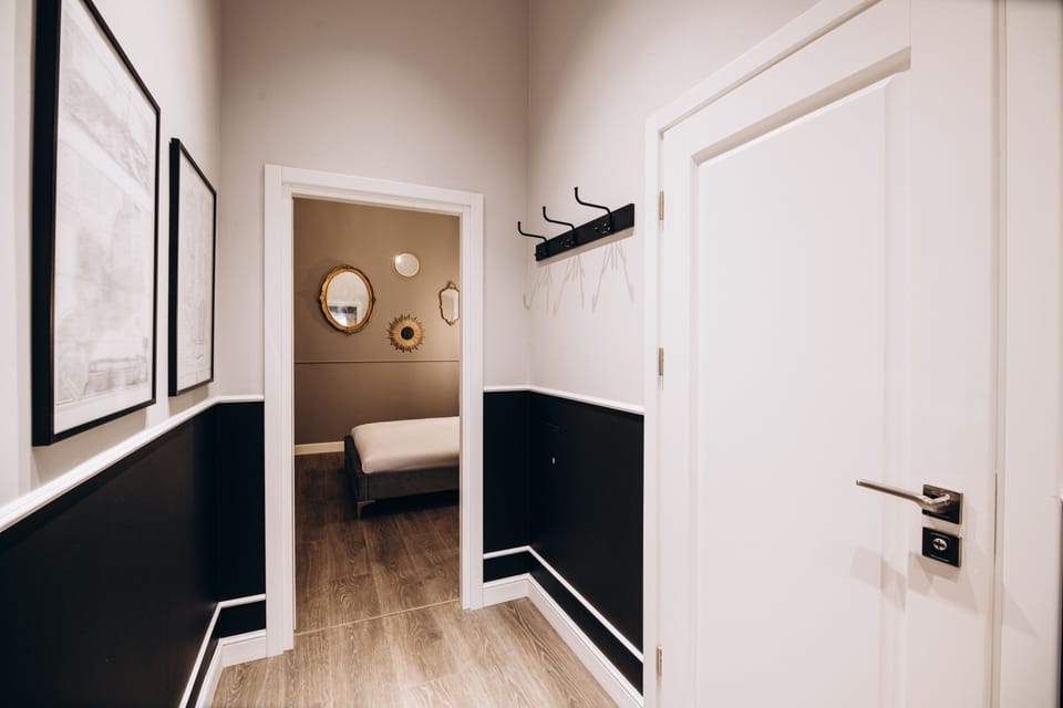 Apartment | 1 bedroom, laptop workspace, soundproofing, iron/ironing board