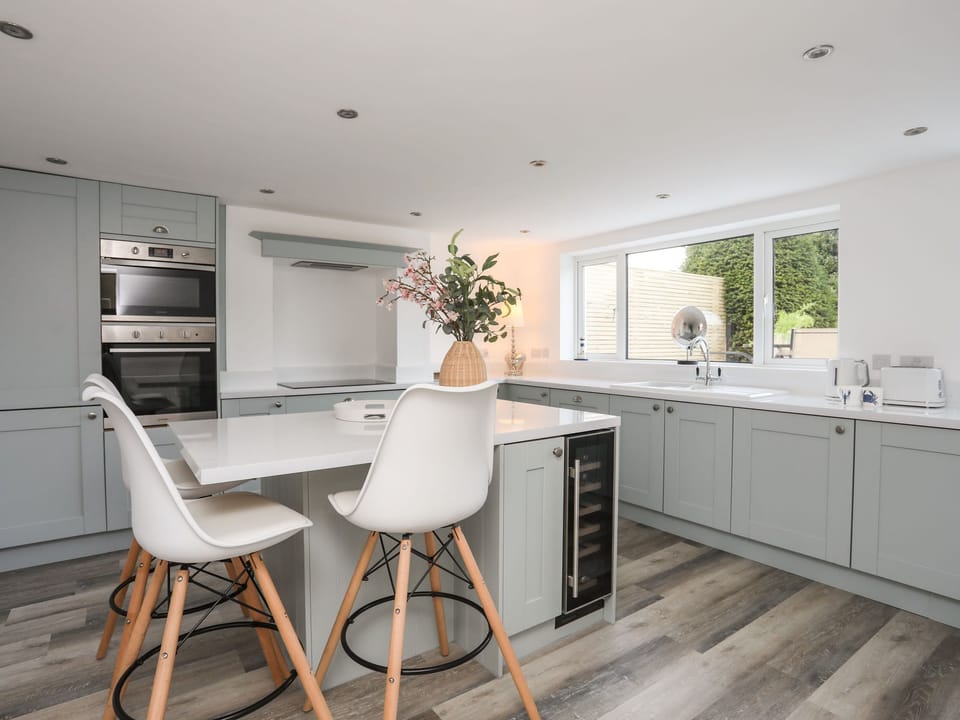 Cottage | Interior