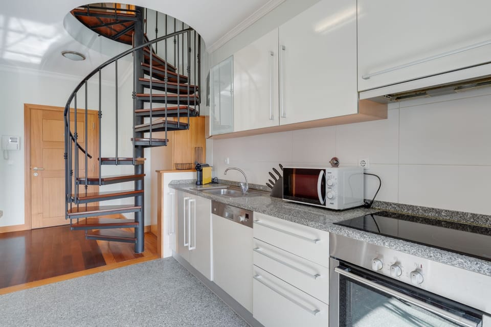 City Apartment | Private kitchen | Espresso maker, electric kettle