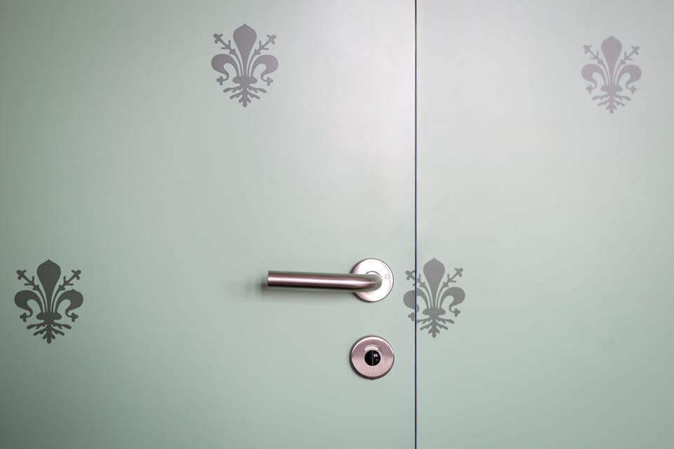 Premium bedding, pillowtop beds, minibar, in-room safe