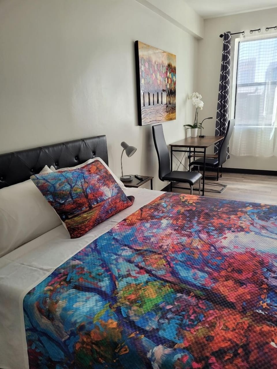 Deluxe Room | Individually decorated, individually furnished, desk, free WiFi