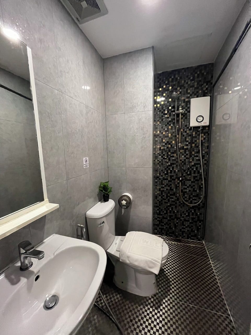 Double Room no window | Bathroom | Shower, hydromassage showerhead, hair dryer