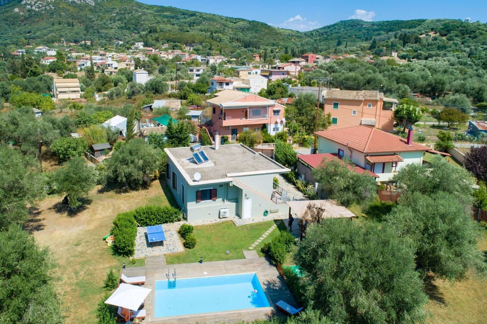 House, Smoking | 3 bedrooms, soundproofing