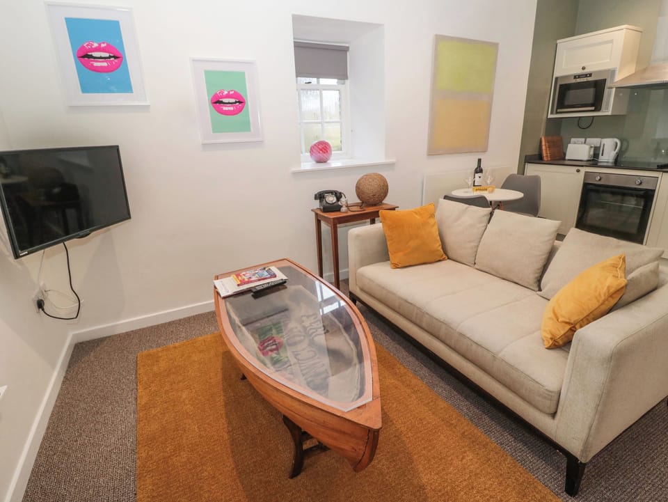 Cottage | Interior