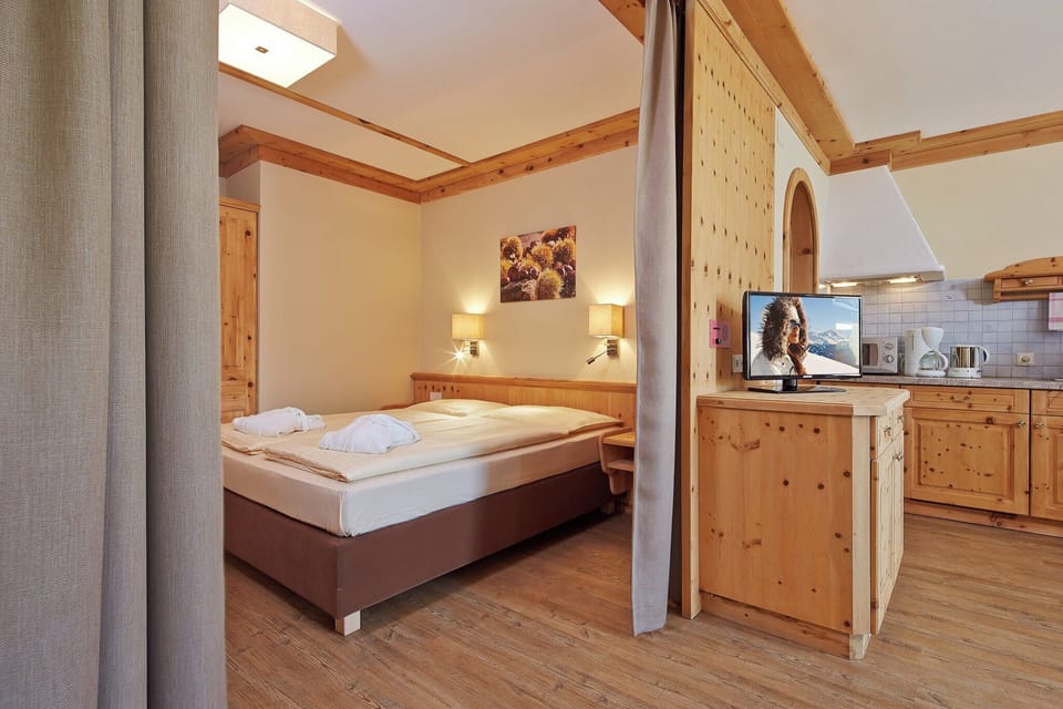 Room (Igel) | In-room safe, free cribs/infant beds, travel crib, free rollaway beds