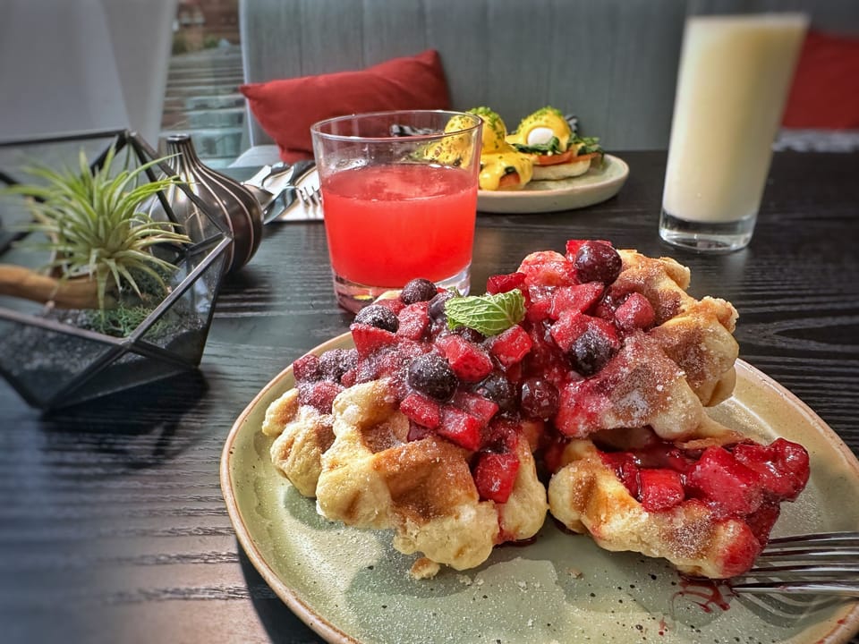 Daily buffet breakfast for a fee