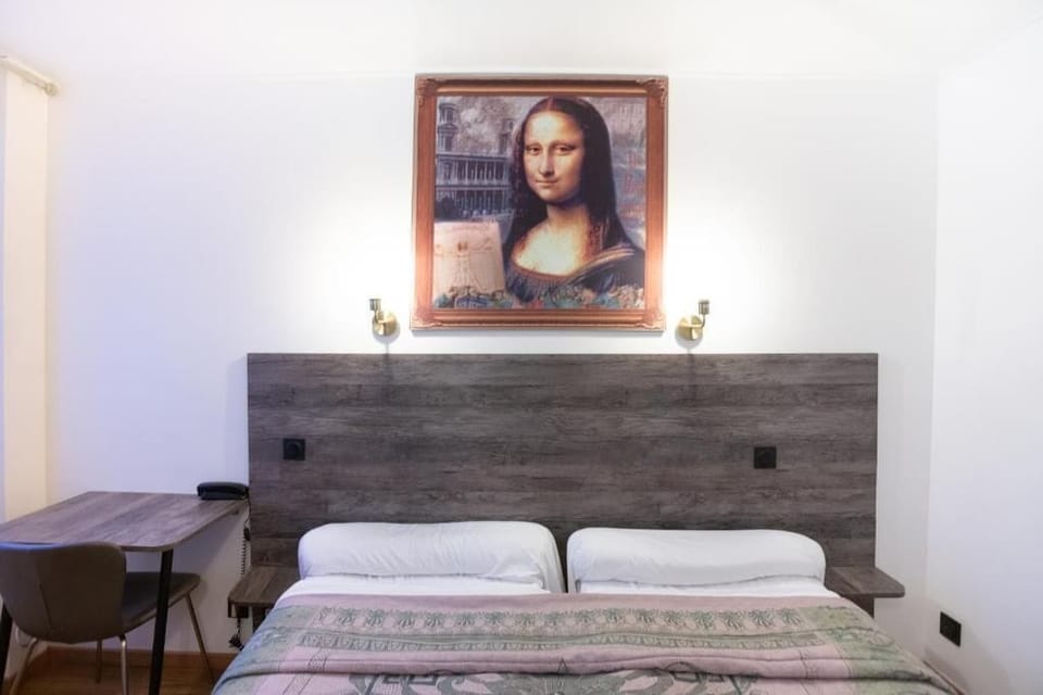 Double or Twin Room | Desk, free cribs/infant beds, rollaway beds, free WiFi