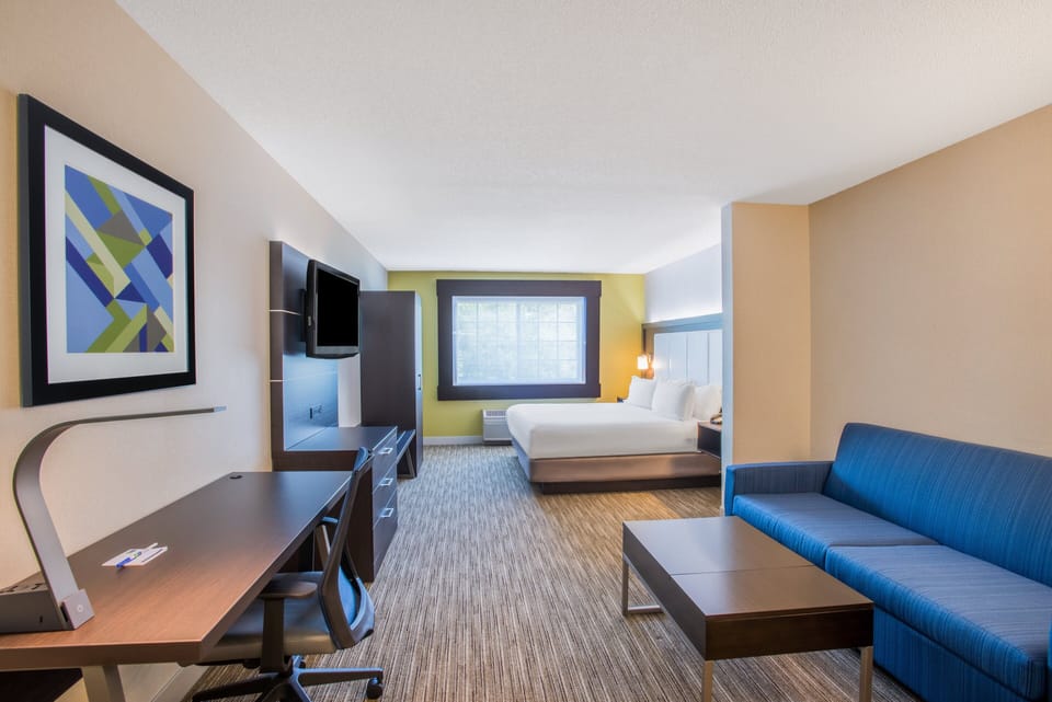 In-room safe, desk, blackout drapes, iron/ironing board