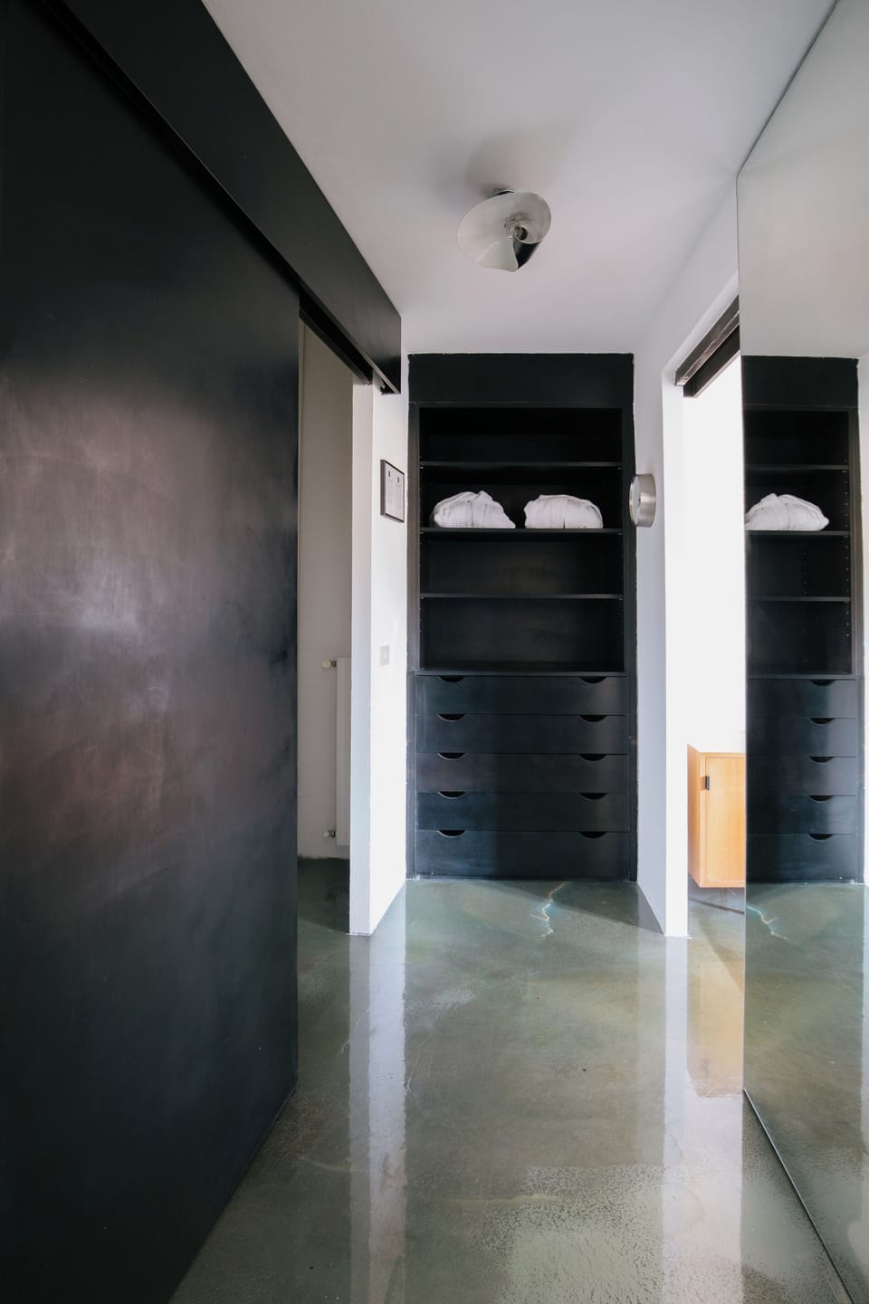Room 3 | 1 bedroom, minibar, in-room safe, desk