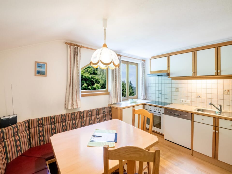 House | Dining