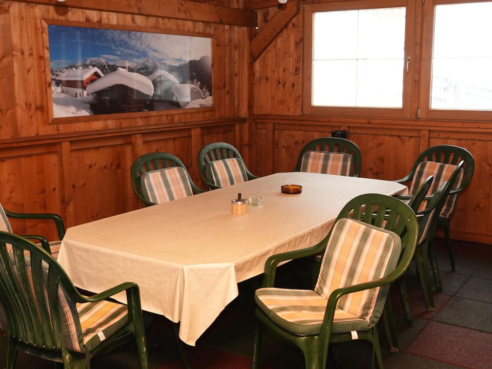 Apartment | Dining