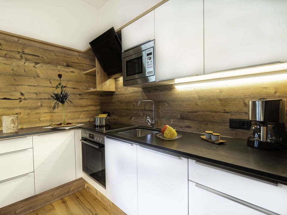 Apartment | Private kitchen | Electric kettle