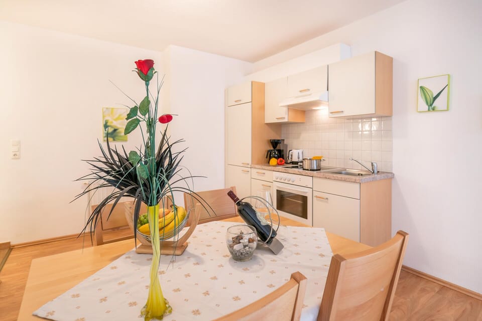 Apartment | Dining