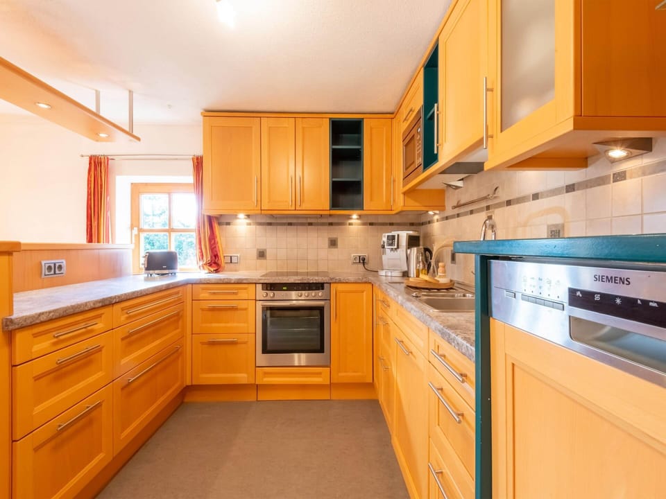 House | Private kitchen | Highchair