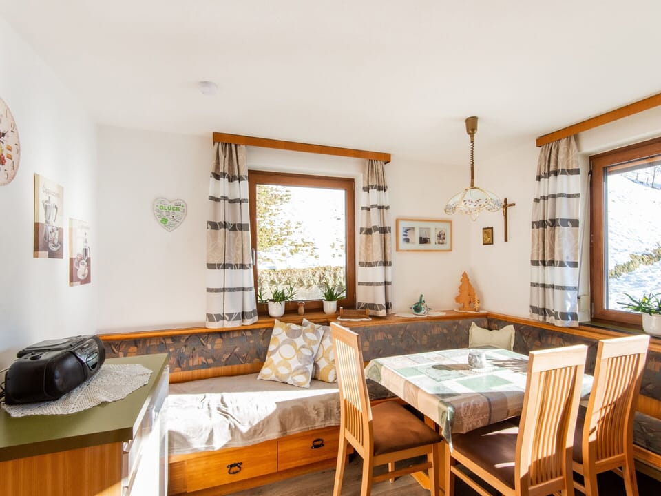 House | Dining
