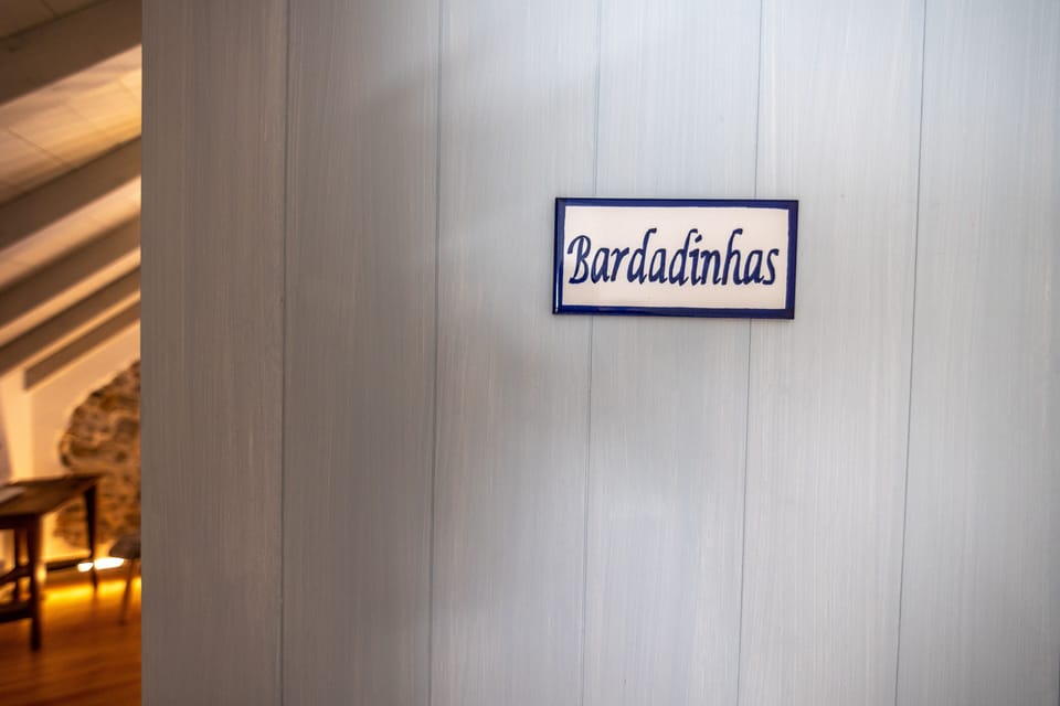 Comfort Double Room (Bardadinhas) | Individually decorated, individually furnished, desk, laptop workspace