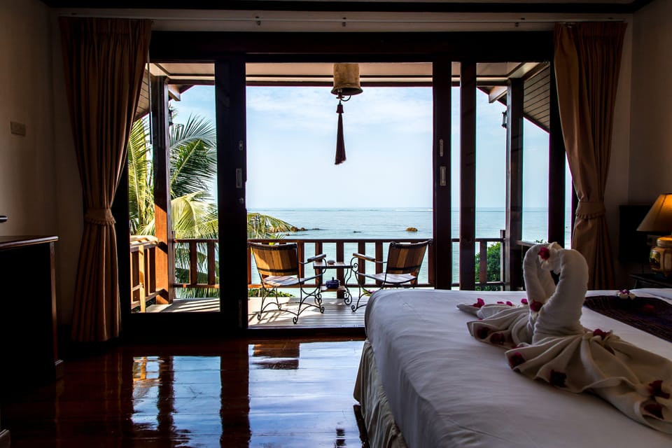 Superior Bungalow, Terrace, Sea View | In-room safe, desk, soundproofing, WiFi (free)
