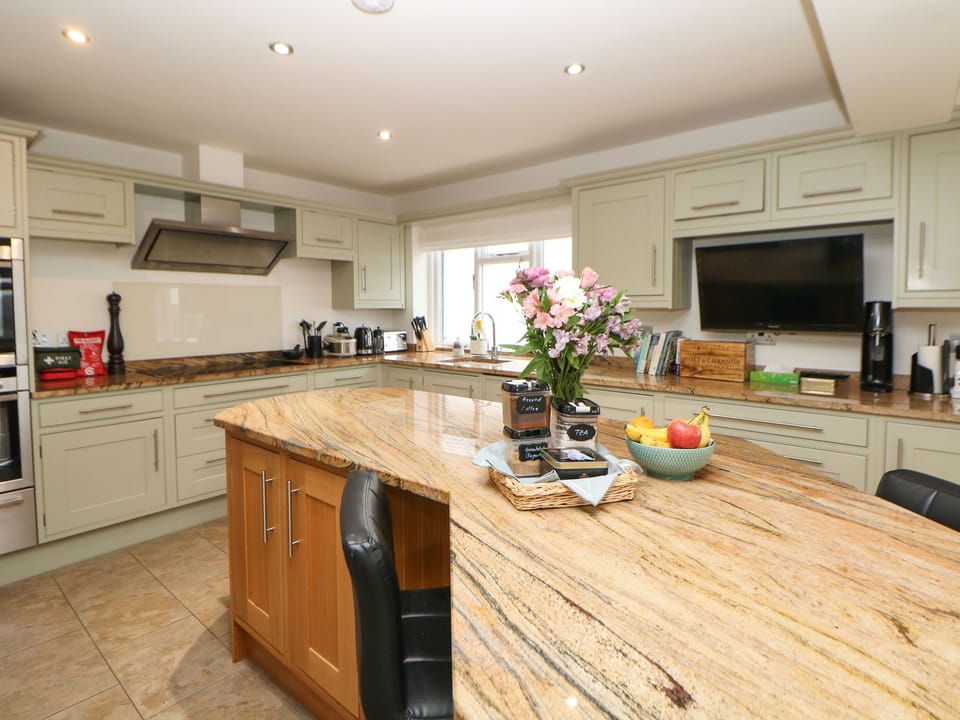 Fridge, dishwasher, electric kettle, toaster