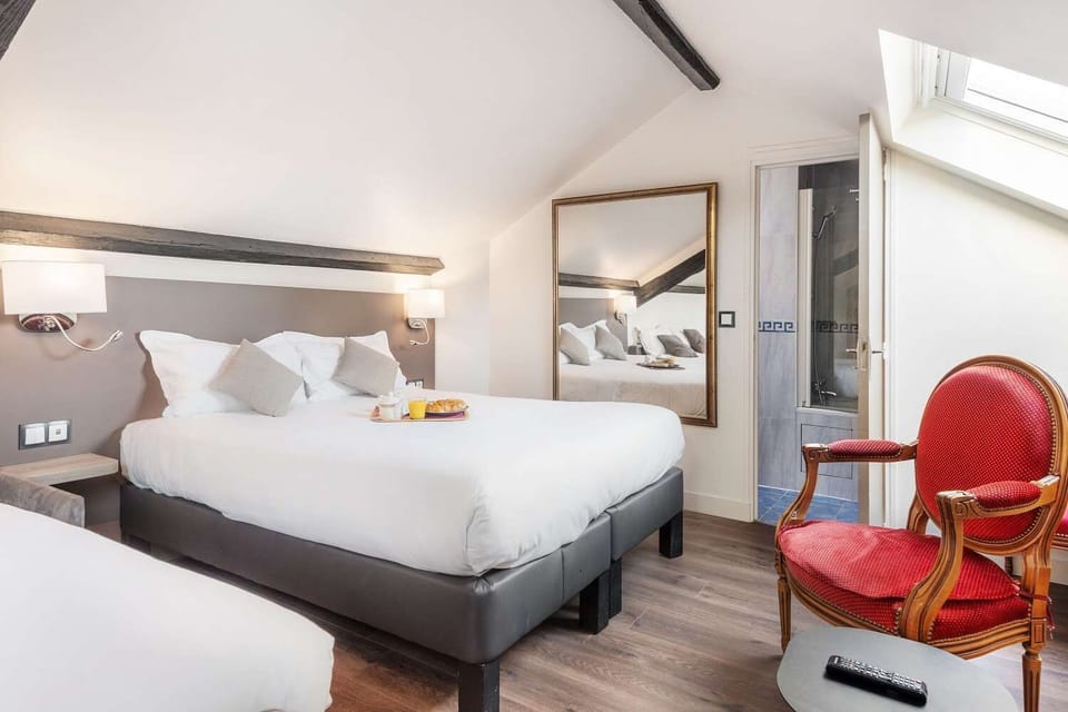 Family Room | Soundproofing, iron/ironing board, cribs/infant beds, bed sheets