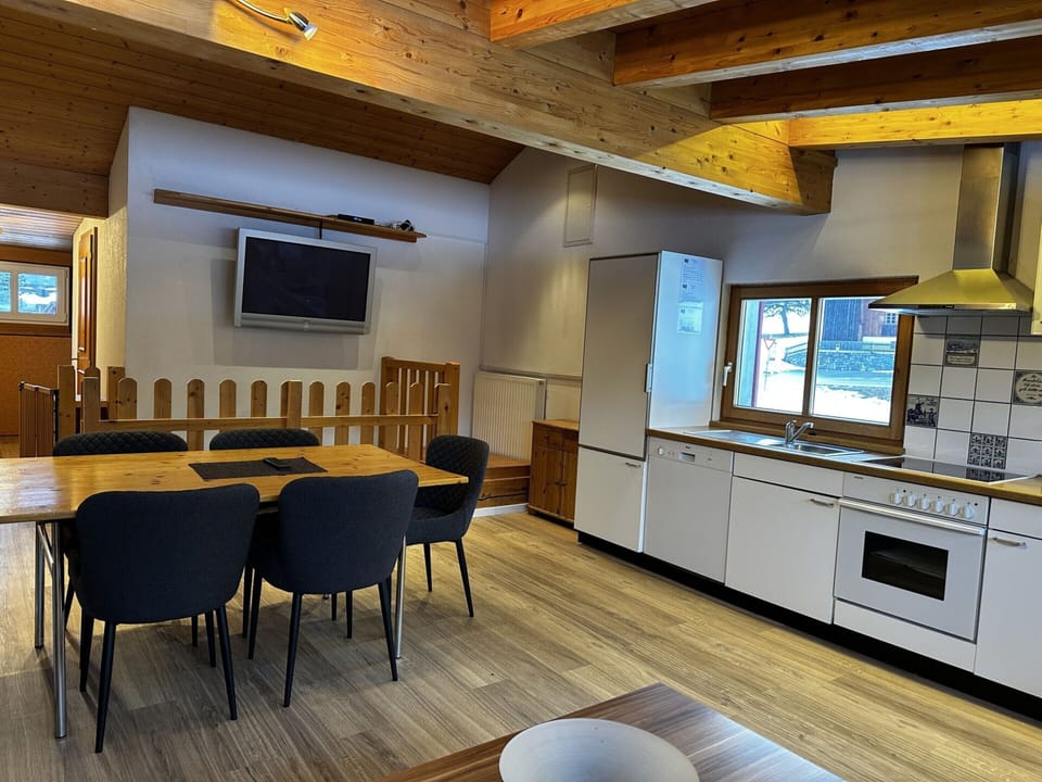 Apartment | Dining