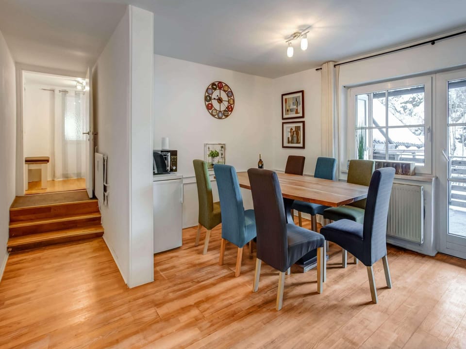 Apartment | Dining