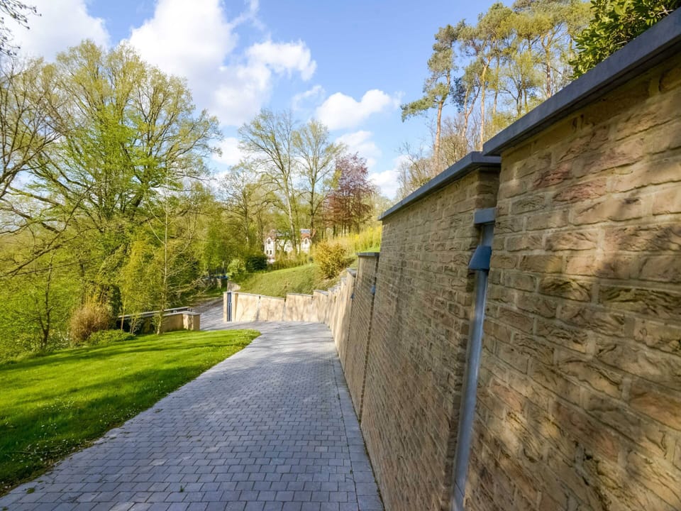 Villa | Garden