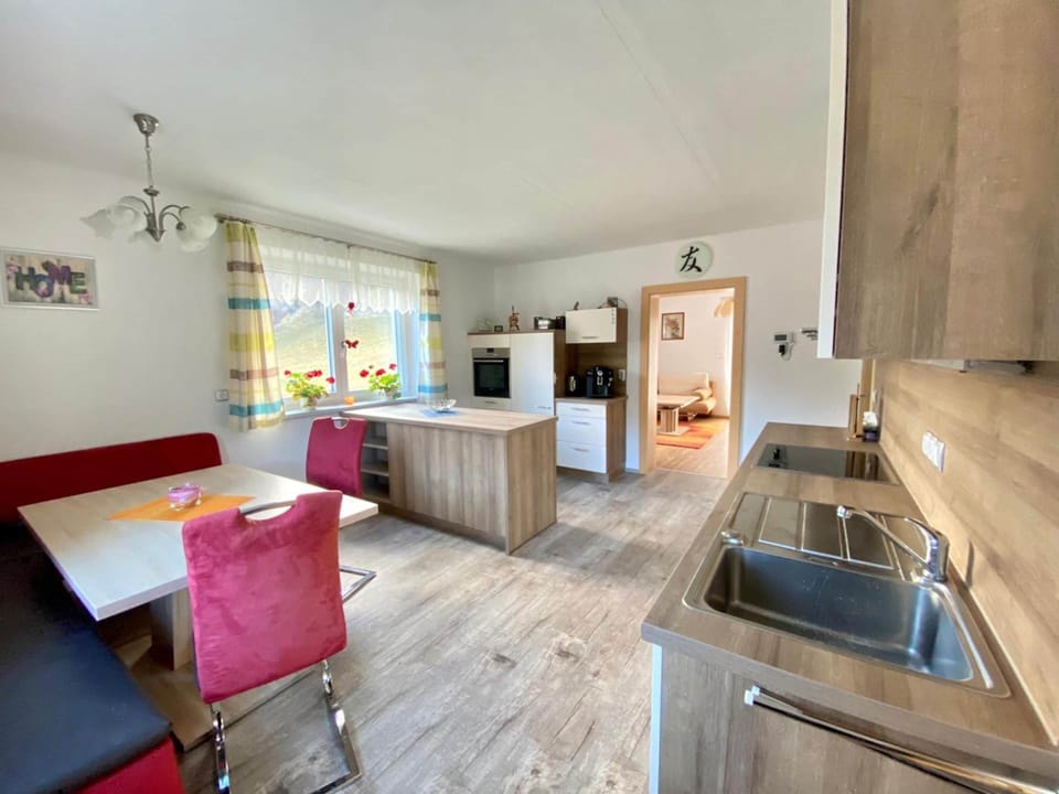 House | Dining