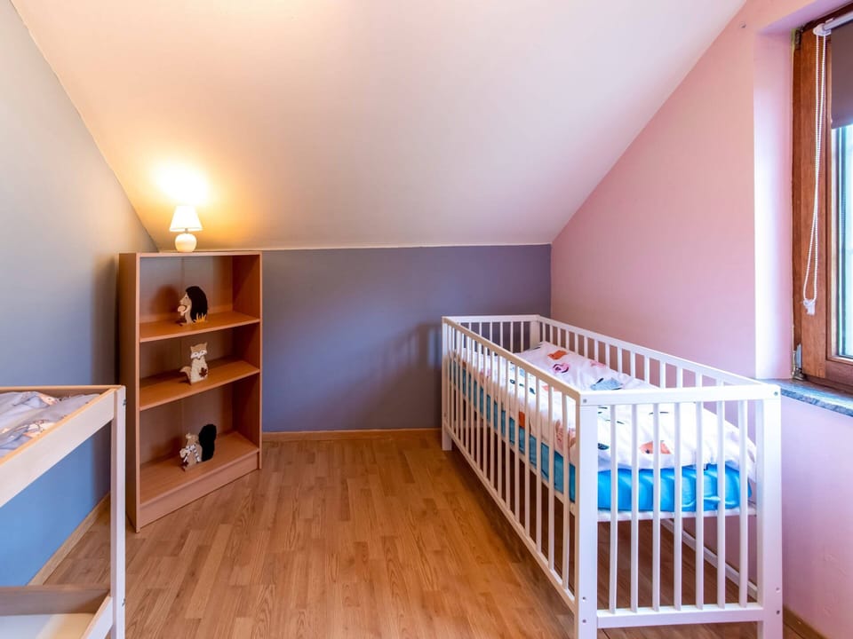 House | 2 bedrooms, individually furnished