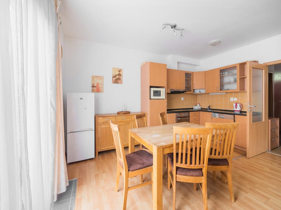 House | Dining