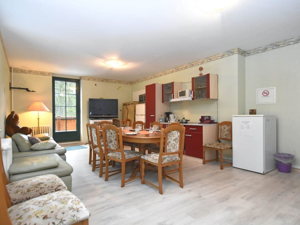 Apartment | Dining