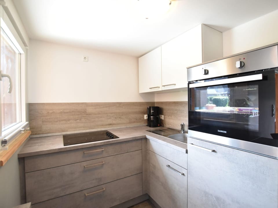 Bungalow | Private kitchen | Highchair